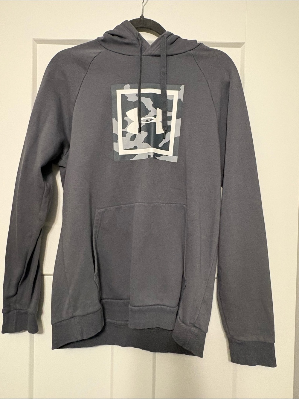 Under Armour Gray Graphic Pullover Hoodie